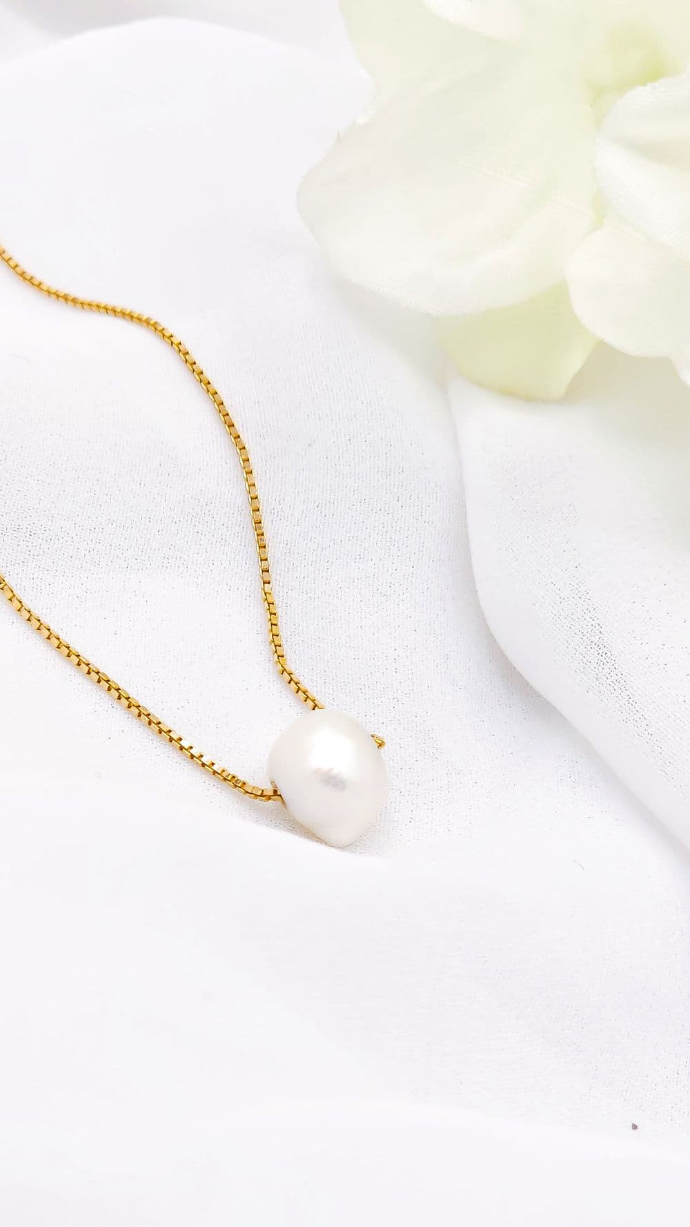 آویز طلا با مروارید پرورشی اندونزی