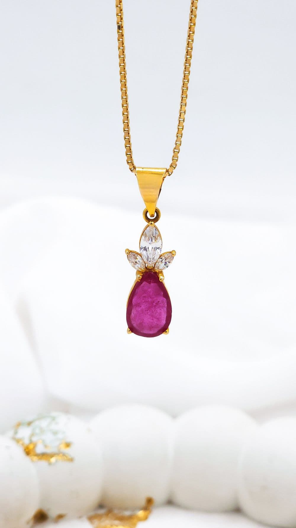 آویز سفارشی طلا با یاقوت سرخ آفریقایی