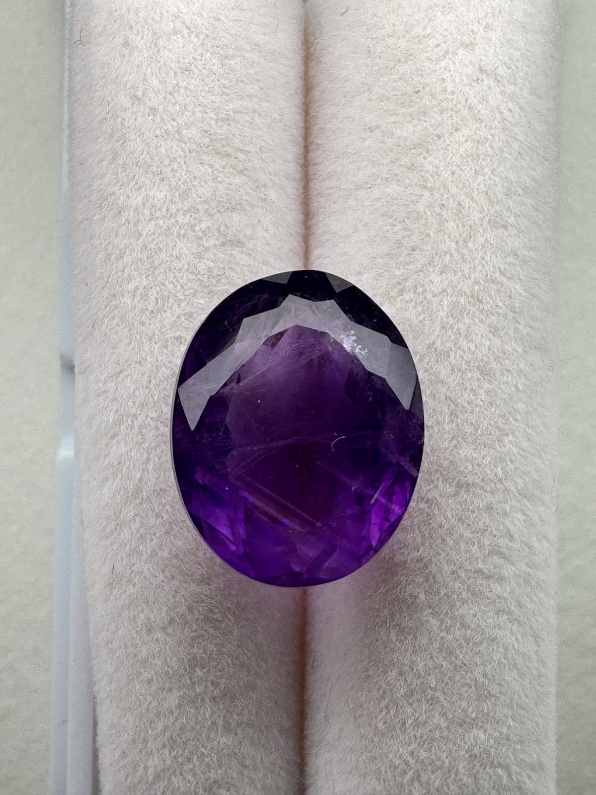 آمیتیست معدنی طبیعی برزیل (ابعاد ۱۵ در ۱۲ میل)